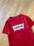 Camiseta Levi’s Bordo na internet