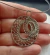 Colgante Oval Calado Doble Acero Cardinal Listo Para Regalo - comprar online
