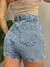 Short Feminino Jeans com Tachinhas de Metal Paloma Ref. 467