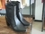 bota de cor preta