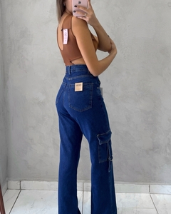 Calça Wide Leg Cargo na internet