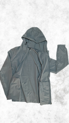Imagen de Campera Deportiva Impermeable Varios Colores