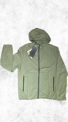 Campera Deportiva Impermeable Varios Colores - comprar online