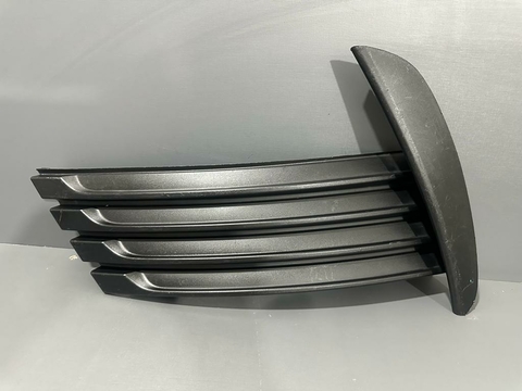 Corolla Moldura Milha Le 17/19 S/furo Preto