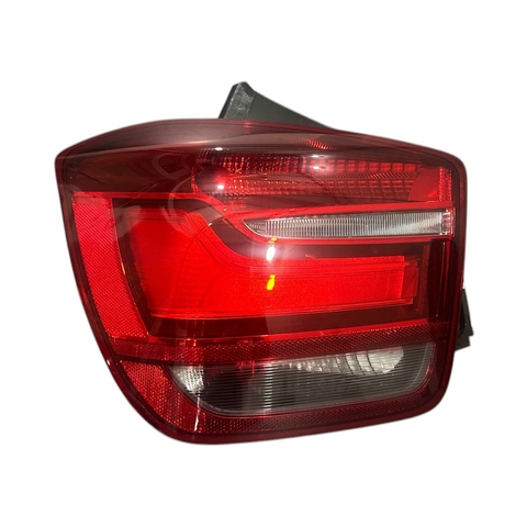 BMW 118i Lanterna Le 11/15 - Reparo