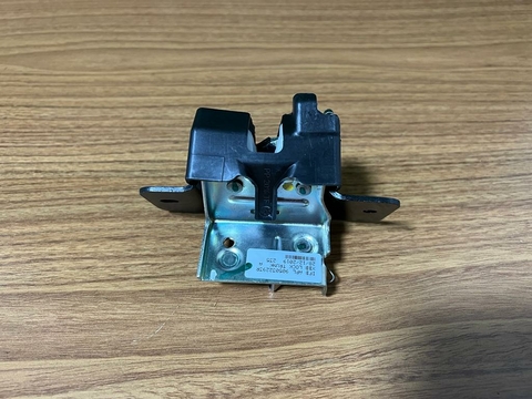 Kwid Fechadura Tampa Porta Malas 17/22