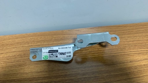 L200 Triton Dobradica Le 08/17