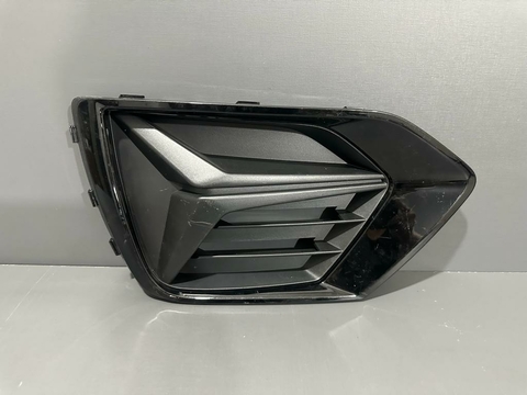 Audi Q3 Moldura Milha Le 19/22 Black Tfsi S-tronic