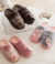 Pantufla mujer gatito. (452530OI25)