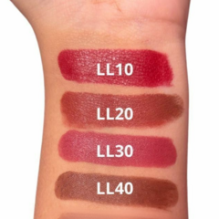 Batom Satin Lip Luxe - Ruby Rose na internet
