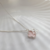 Colar de Trevo Rosa Perolado Com Pingente Duplo - comprar online