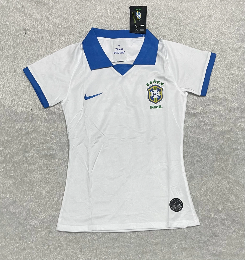 Camisa Retrô Seleção Brasileira Copa América 19/20 Torcedor - Feminino - Branca