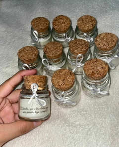 Imagem do Lembrancinha de Celebração para maternidade - Vela Perfumada no Vidro com Tampa de Rolha e Cordão