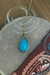 COLAR GOTA TURQUESA