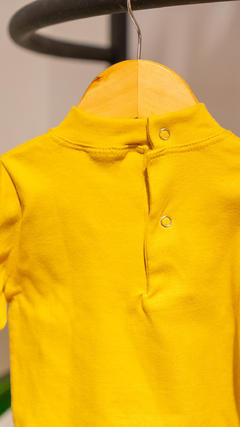 Body polera mostaza - 12 meses en internet
