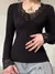 Blusa decote renda