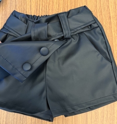 Shorts Saia infantil em couro na internet