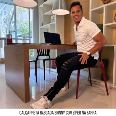 Calça Jeans Preta Masculina Rasgado SKINNY Com Zíper Na Barra- Marca Lions Jeans - Direto Da Fábrica - comprar online