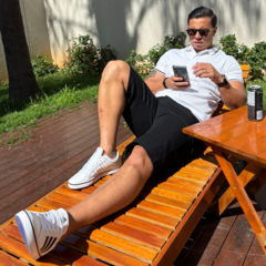 Bermuda Masculina Jeans Preta Lisa - Short Jeans Masculino Preto - Estica Lycra Elastano