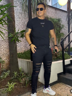 Calça Jeans Preta Masculina Rasgado SKINNY Com Zíper Na Barra- Marca Lions Jeans - Direto Da Fábrica - loja online