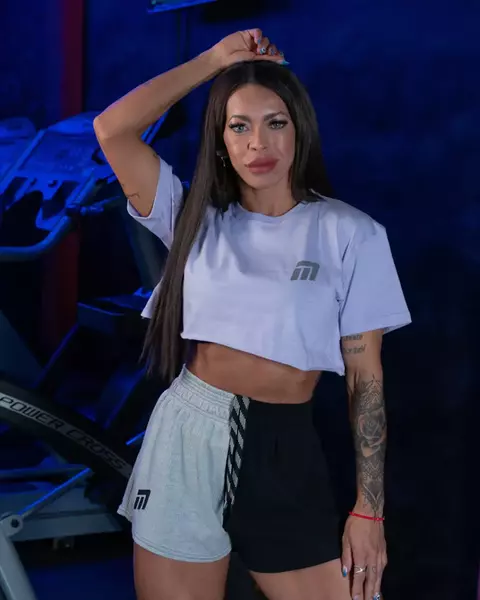 Top mujer logo chico lila - comprar online