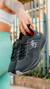 W 39 ZAPATILLAS RUNERS NEGRO CON PLATA