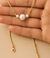 Colar Dourado com Pérola em Verniz Italiano