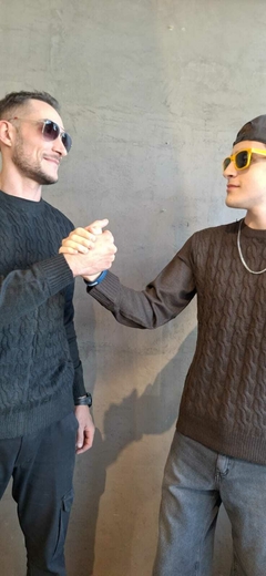 SWEATER TRENZADO en internet