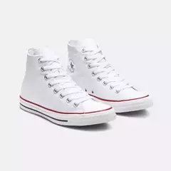 Converse Classic Chuck Blancas (Bota) ® 4,9 ⭐⭐⭐⭐⭐ (54) - comprar online