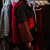 Chaqueta mini supra rojo con negro con nueve bolsillos a partir de material recuperado - comprar en línea