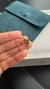 Pingente Hamsa Ouro Amarelo 18k com Safiras Coloridas - comprar online