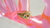 Anillo dorado con cristales de colores en internet