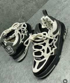 LV SKATE PRETO/BRANCO