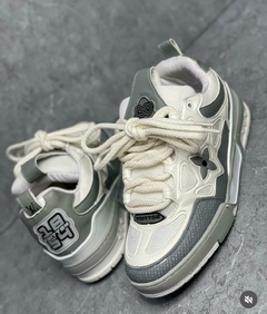 LV SKATE CINZA/BRANCO
