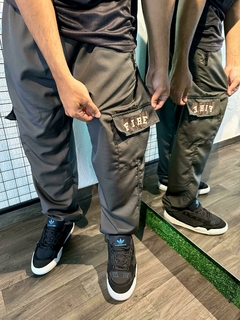 CALCA CARGO RIPSTOP FIRE ''PRETA''