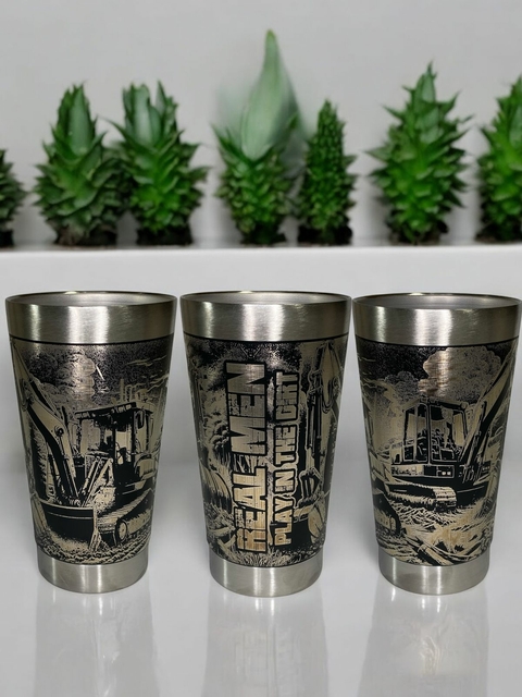 Copo Térmico Inox 473ml Personalizado - Escavadeira | Real Men Play in the dirt