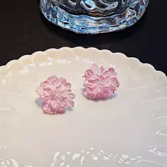 Pendientes de flores de Metal con textura mate. Varios estilos. - comprar online