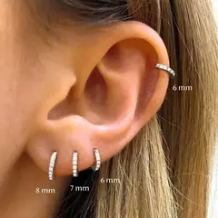 Par de pendientes de aro minimalistas de acero inoxidable, Zirconita.