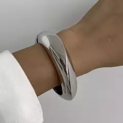 3 estilos, brazaletes de metal vintage. en internet