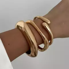 3 estilos, brazaletes de metal vintage. en internet