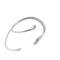 Pulsera antebrazo simple, punta en forma de gota. - El cofre de Delfa