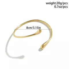 Pulsera antebrazo simple, punta en forma de gota. - tienda online