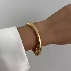 3 estilos, brazaletes de metal vintage. en internet