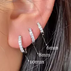 Par de pendientes de aro minimalistas de acero inoxidable, Zirconita.
