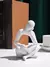 Imagem do Escultura Momento de Leitura – Arte Minimalista para Estantes e Escritórios