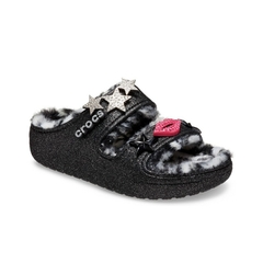 Sandalias Crocs en internet
