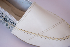 Mocasin KUNDALA BLANCA en internet