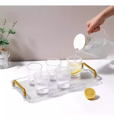 BANDEJA ACRILICA COM ALÇAS E BORDAS DOURADAS