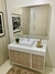 Conjunto Cava MDF Carvalho/Branco com Bancada Porcelanato Branco e Cuba de Apoio Branca 0,80 x 0,48 na internet
