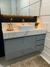 Conjunto Cava em laca Cinza com Bancada Porcelanato Carrara e Cuba de Apoio Branca 1,20 x 0,48 - loja online